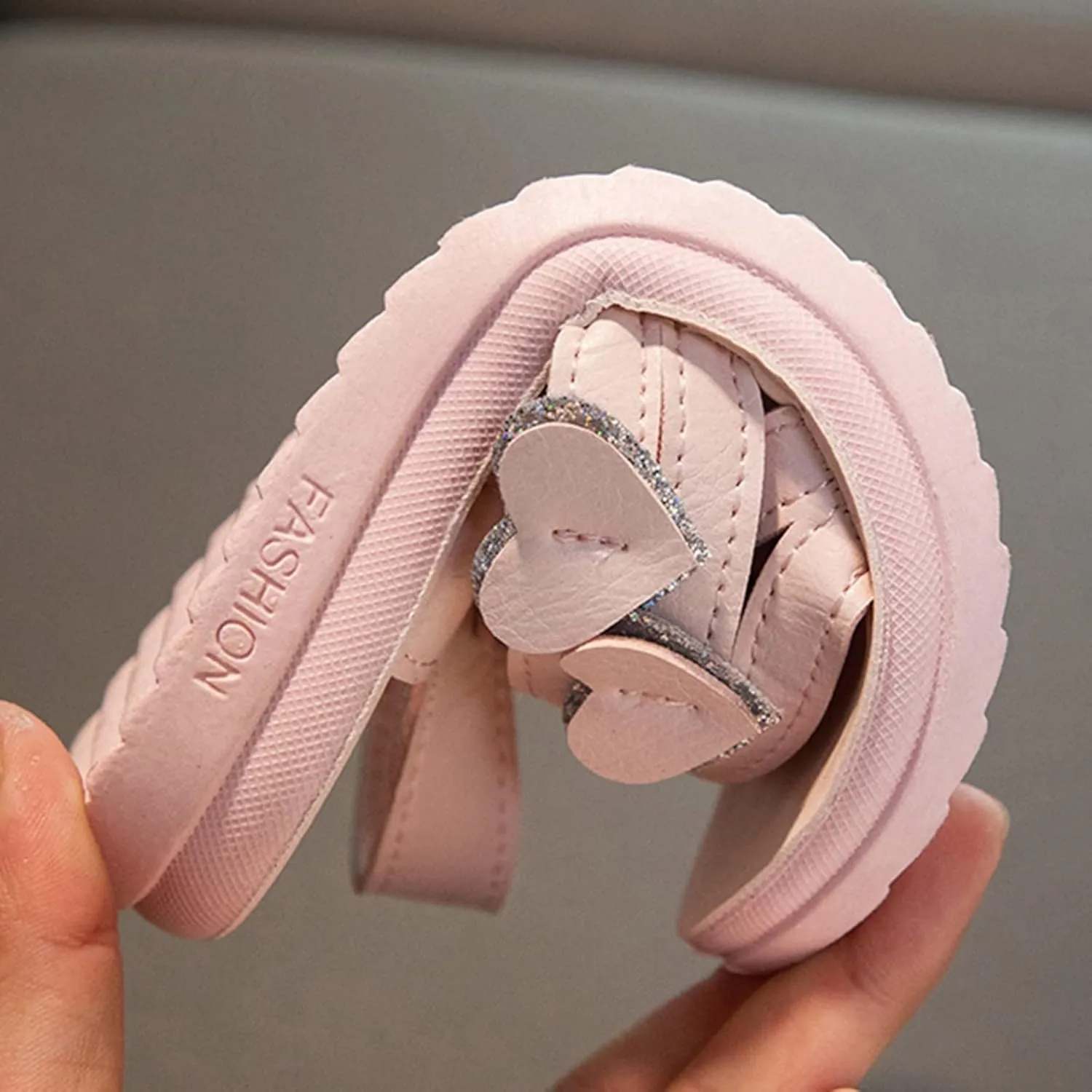 Children Shoes Fashion Love Decorative Thick Sole Sandals Soft Sole Comfortable Princess Sandals Toddler Size 6