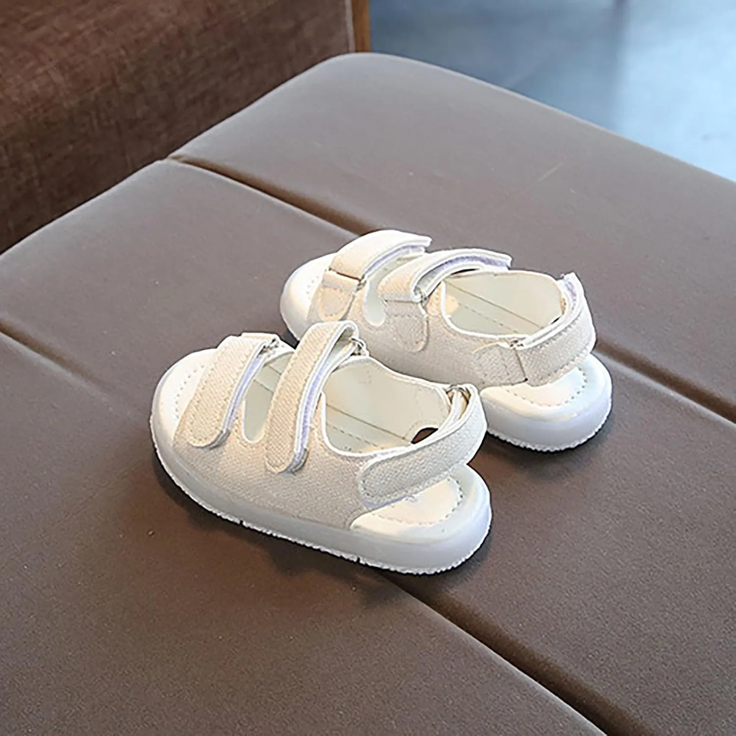 Girls LED Light Up Sandals, Slip On aterproof Adjustable Strap Open Toe Water Shoes for Toddler/ittle Kids
