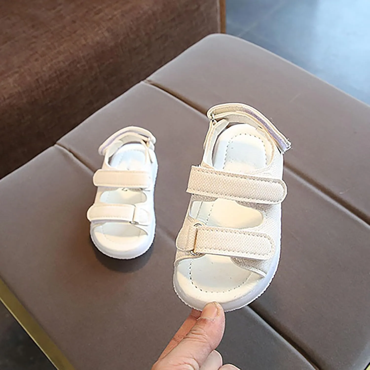 Girls LED Light Up Sandals, Slip On aterproof Adjustable Strap Open Toe Water Shoes for Toddler/ittle Kids