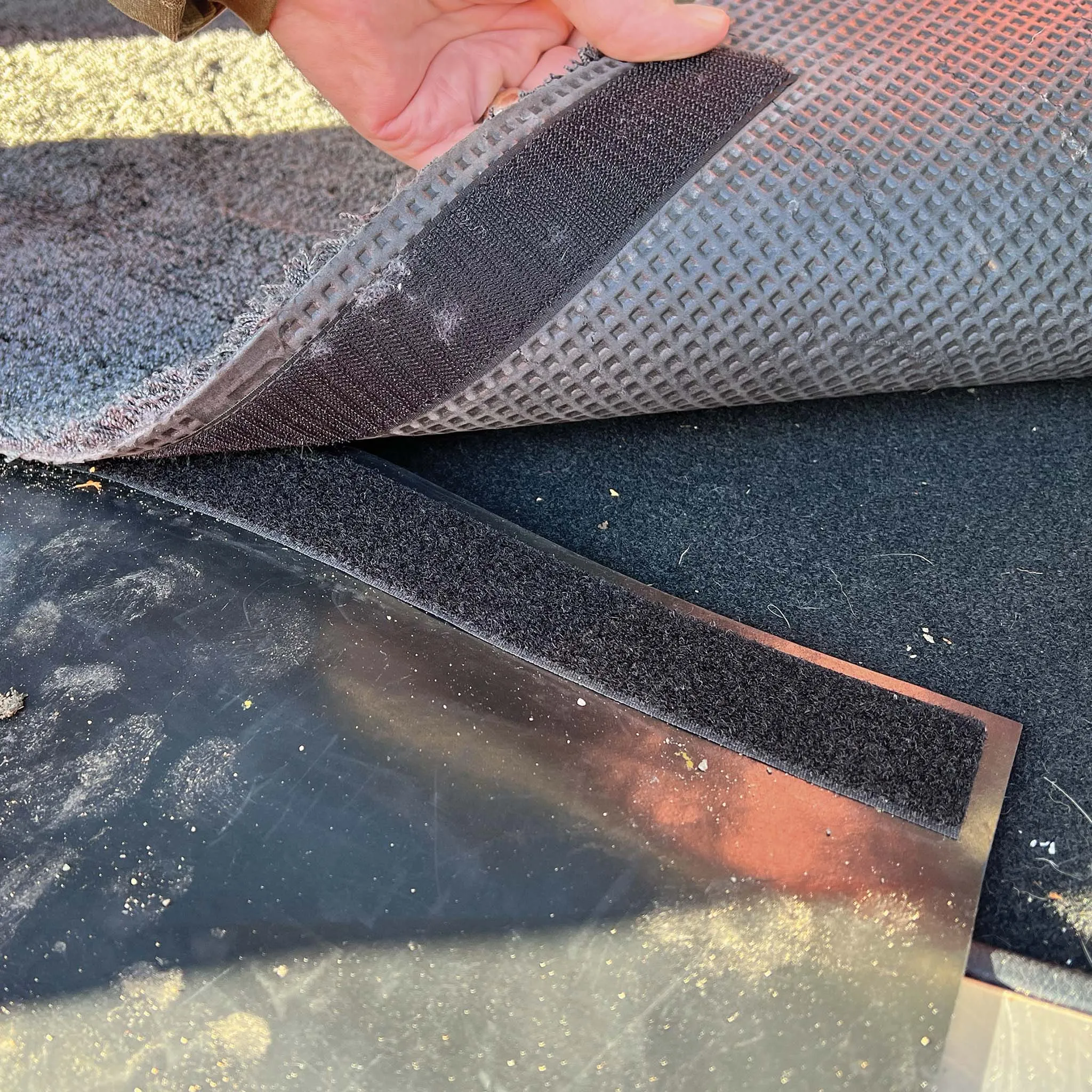 Hug Rug Sense Charcoal - Car Boot Protector