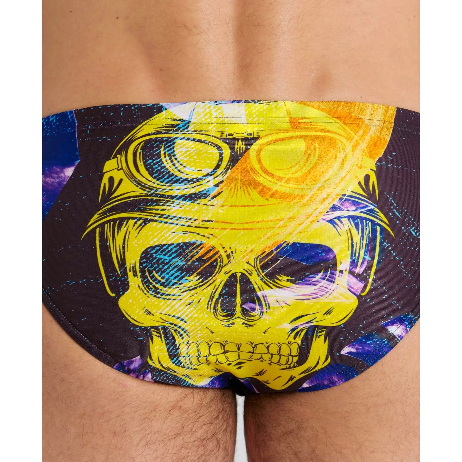 MEN'S CRAZY ARENA PLACEMENT BRIEF