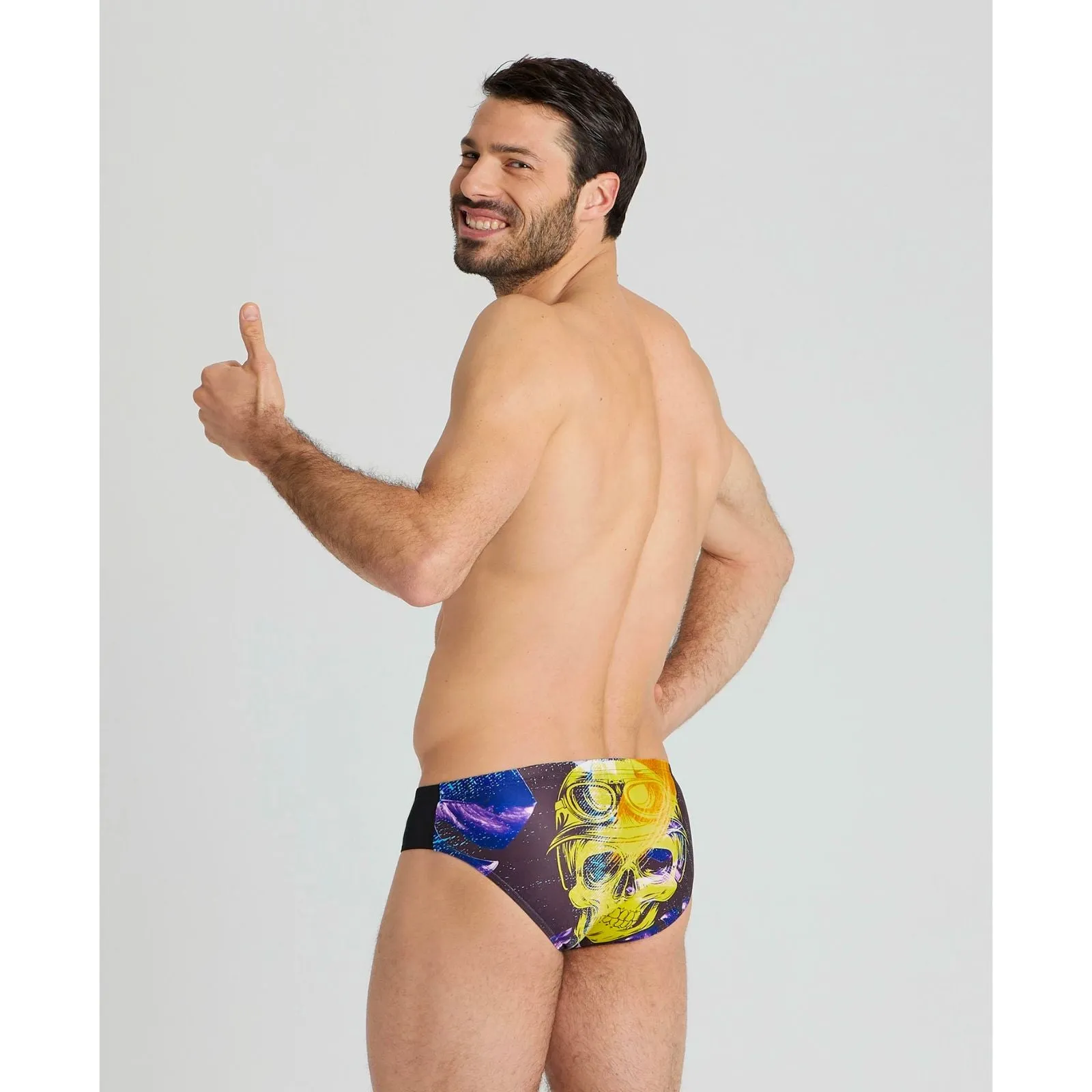 MEN'S CRAZY ARENA PLACEMENT BRIEF