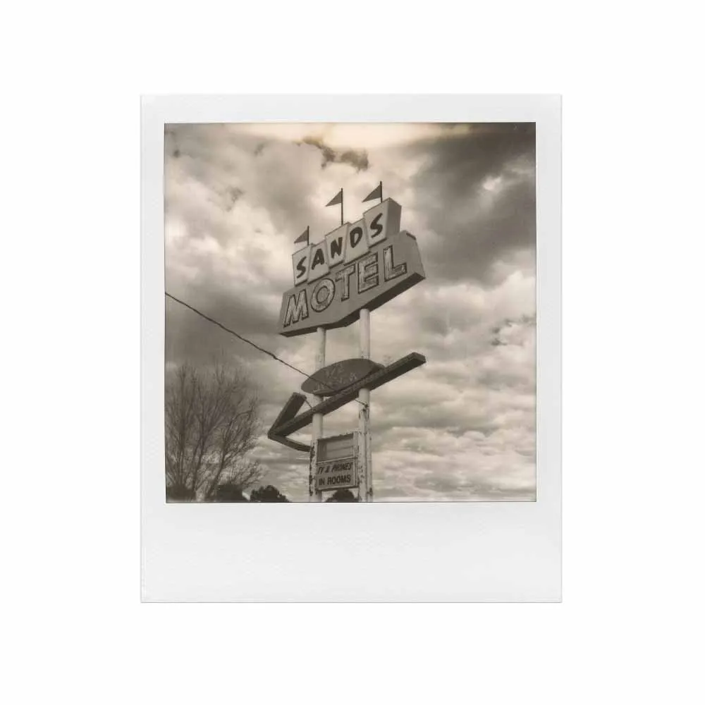 Polaroid i-Type :: B W Film