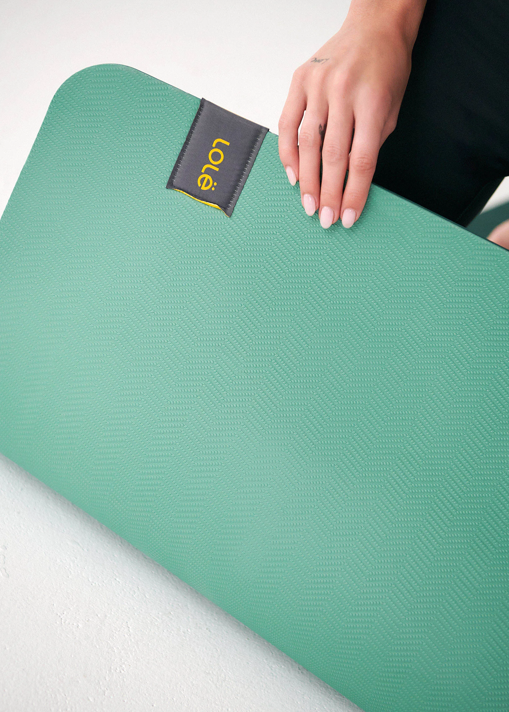 Pose Yoga Mat With Strap