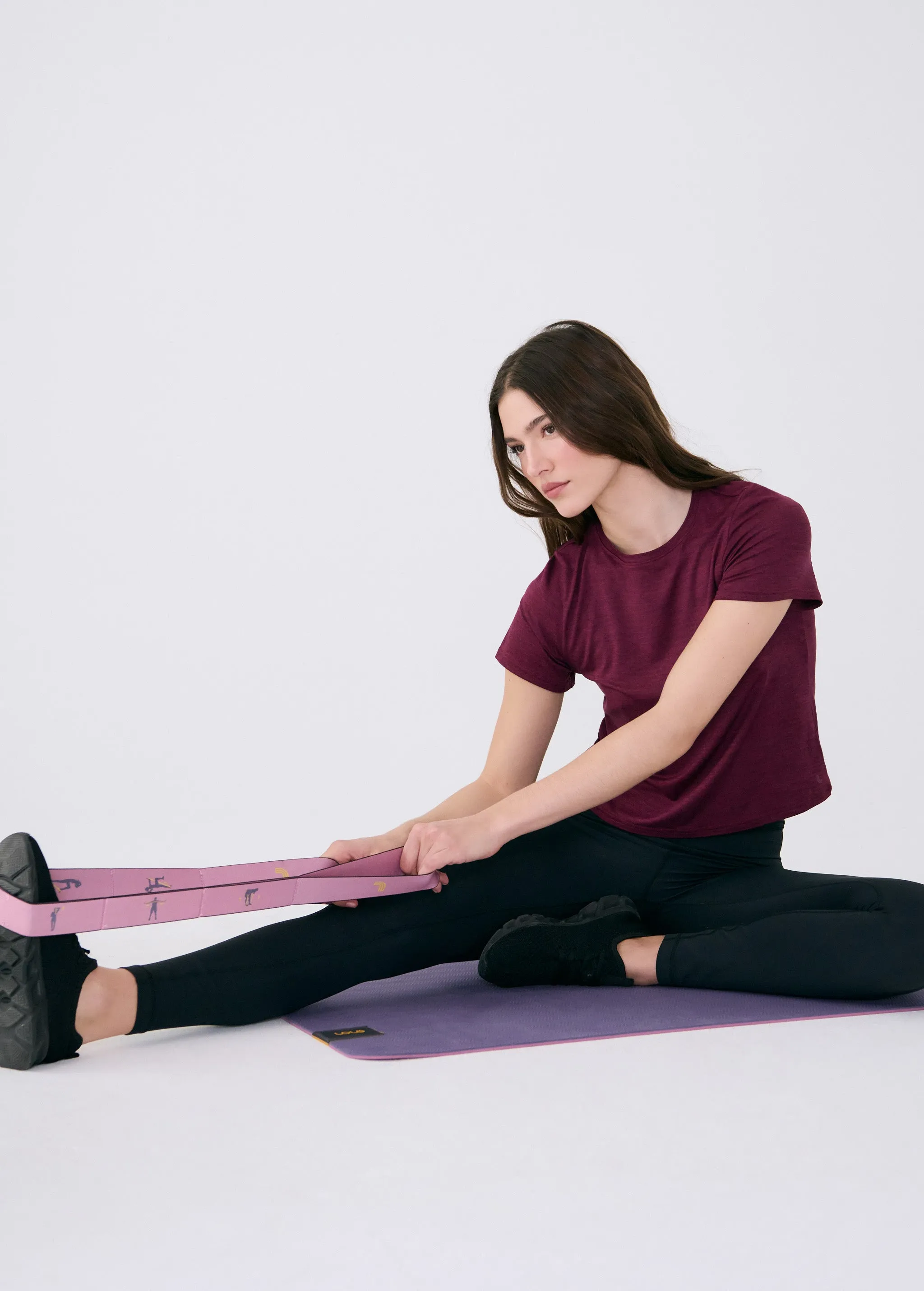 Pose Yoga Mat With Strap