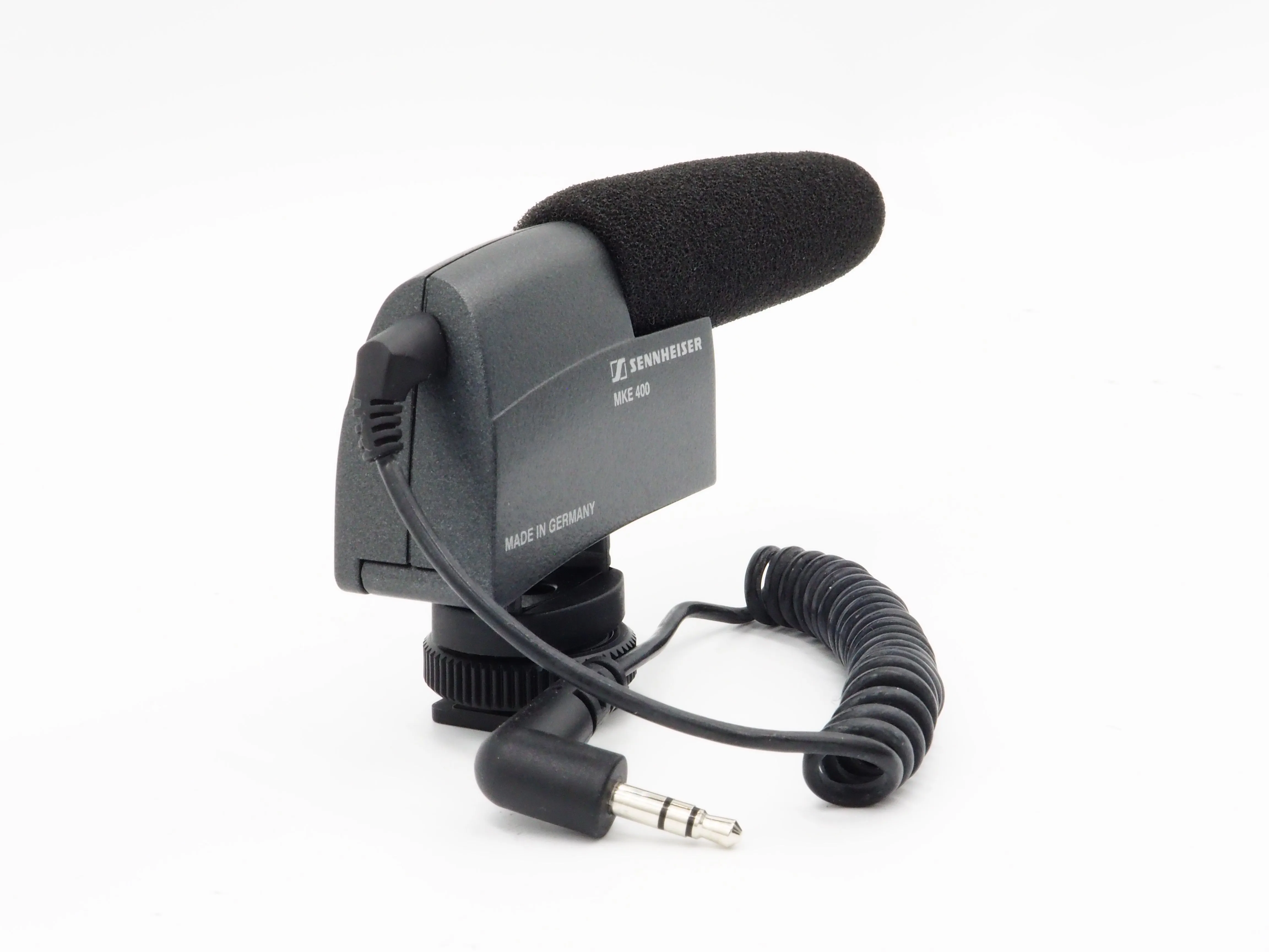Sennheiser MKE 400 On-Camera Shotgun Condenser Microphone - USED