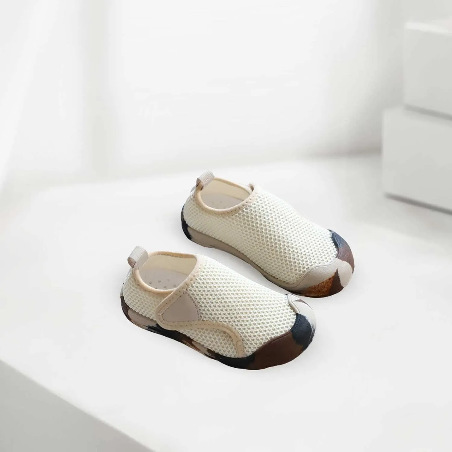Toddler Baby Boy Girl Shoes Breathable Shoes Baotou Sneakers Mesh Baby Soft Sole Fashion Unisex Light up Shoes