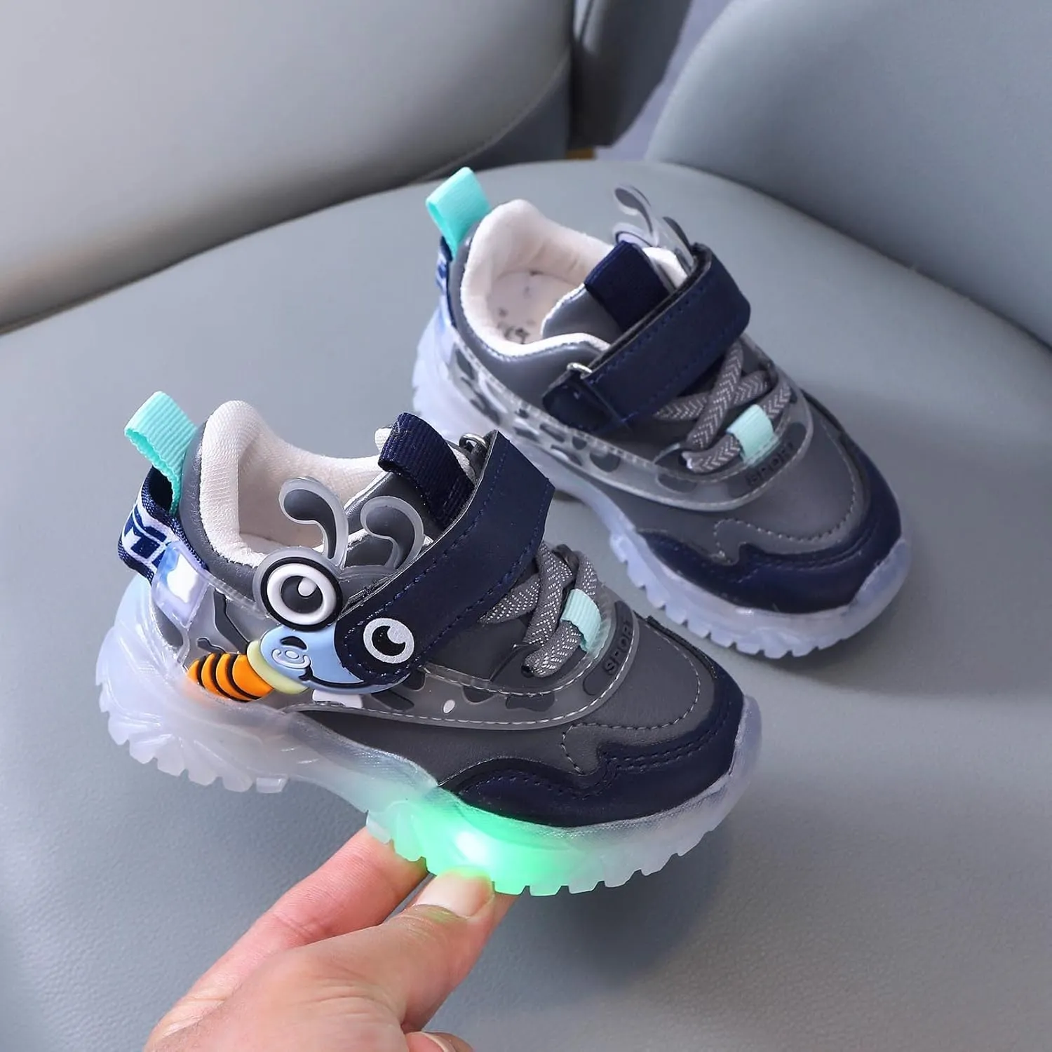 Toddler Cute Shoes Light Up Shoes for Girls Toddler Led Walking Shoes Girls Kids Children Baby Flat Bottom Sneakers