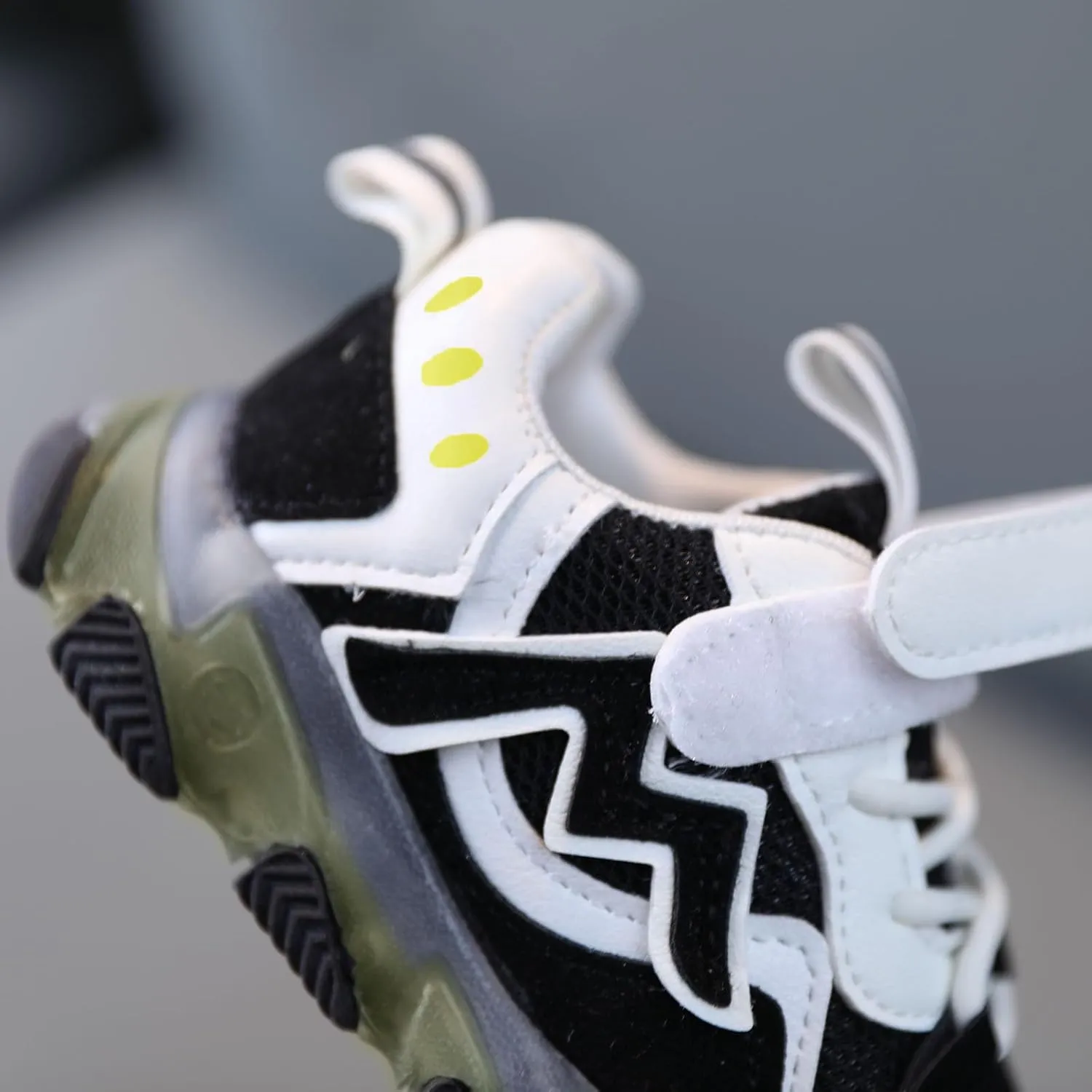 Toddler Infant Kids Boys Girls LED Light Up Flash Sneakers Baby Platform Chunky Heel Sports Athletic Casual Shoes