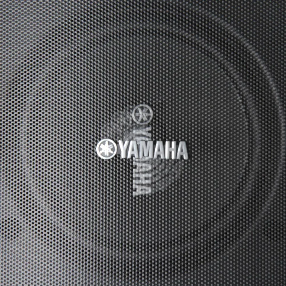 YAMAHA NS-AW194WH High-Performance All-Weather Speakers, White